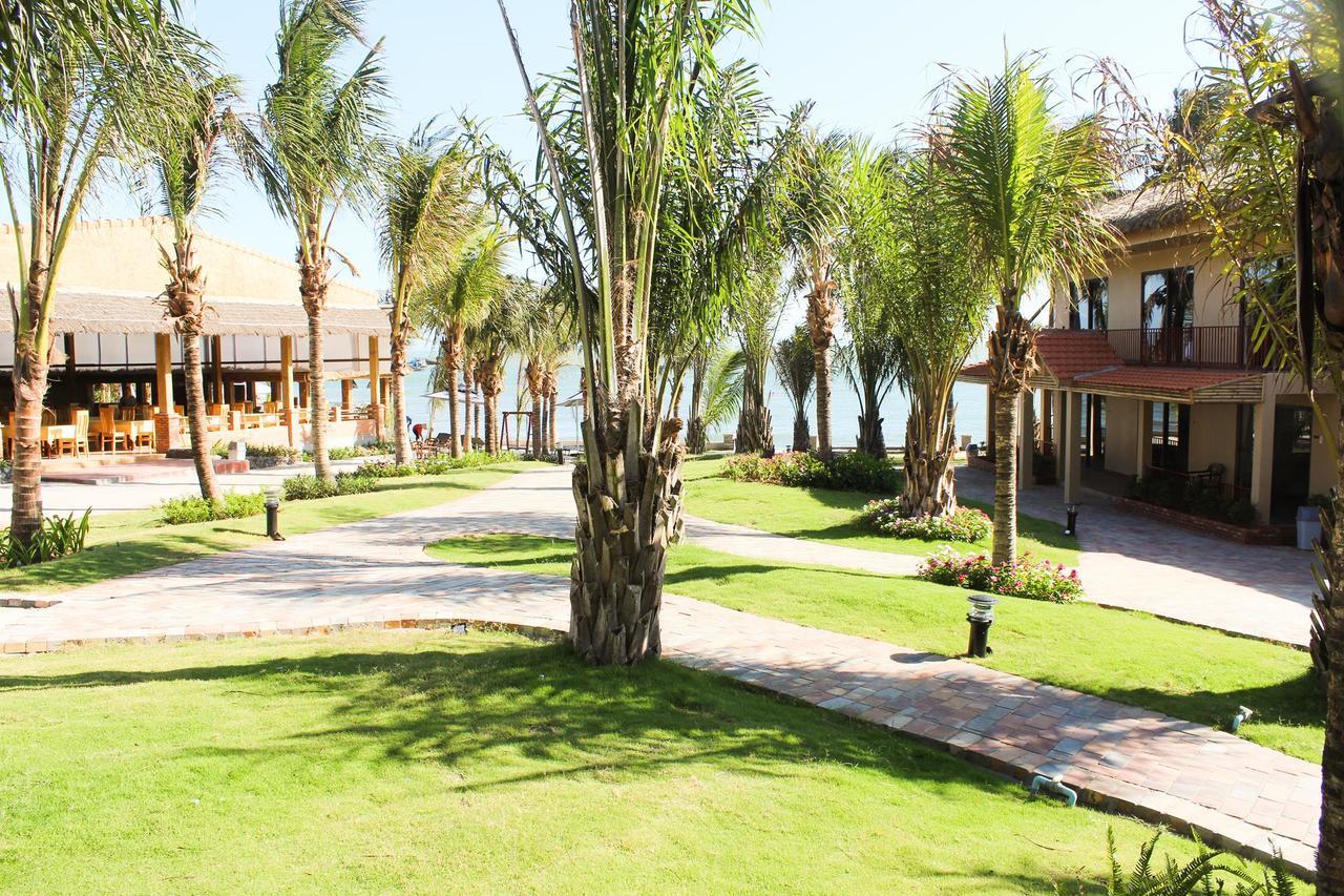 Eagles Beach Resort Phan Thiet Bagian luar foto