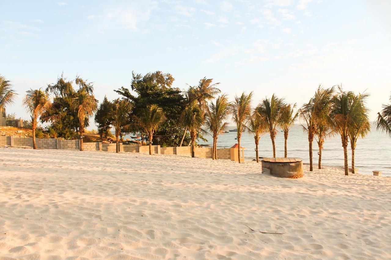 Eagles Beach Resort Phan Thiet Bagian luar foto