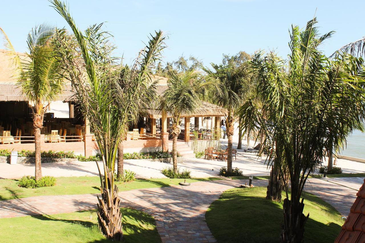 Eagles Beach Resort Phan Thiet Bagian luar foto